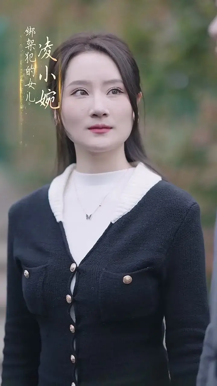 《成了总裁暗恋的那个她》：甜宠逆袭，邂逅总裁的浪漫爱情